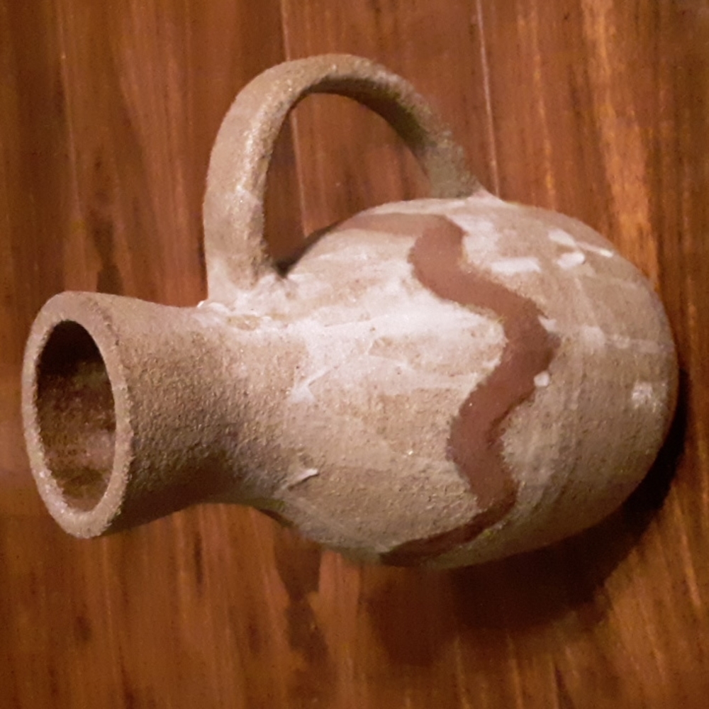 Pitcher/vase - Picture 1 of 4